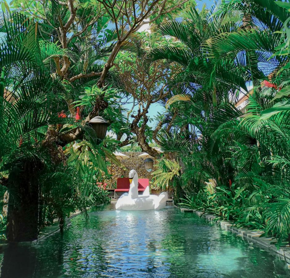 Uma Karan Hotel Kuta  Exterior photo